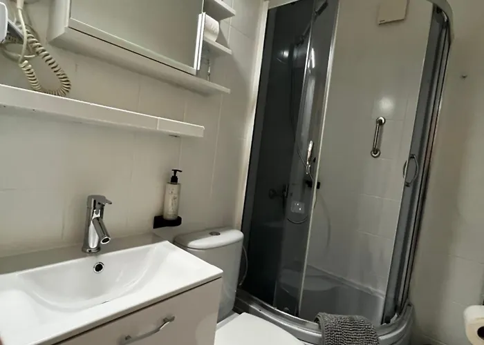 Terminal Airport Ξενοδοχείο με διαμερίσματα 3*